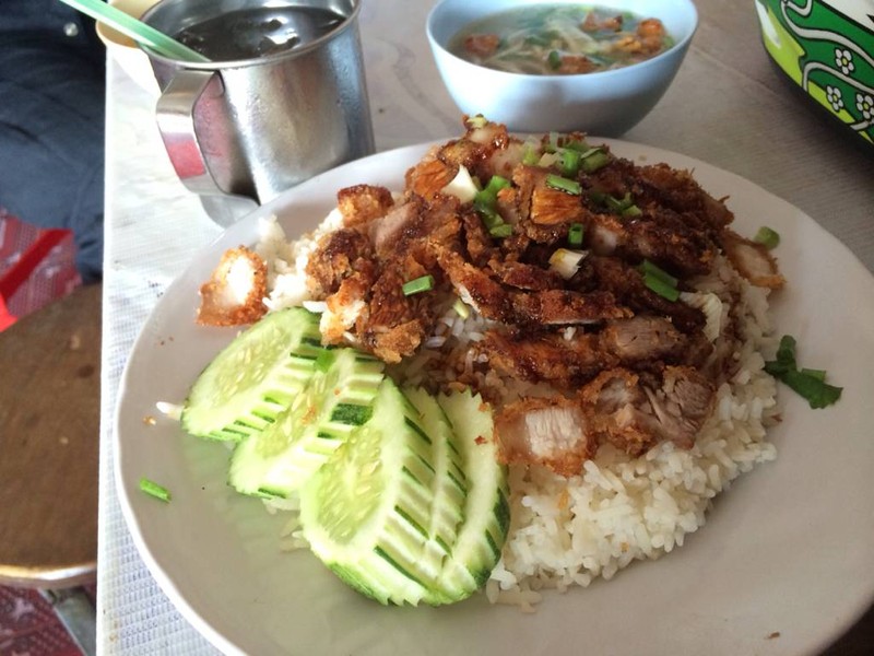 หมูกรอบธรรมด๊าธรรมดา