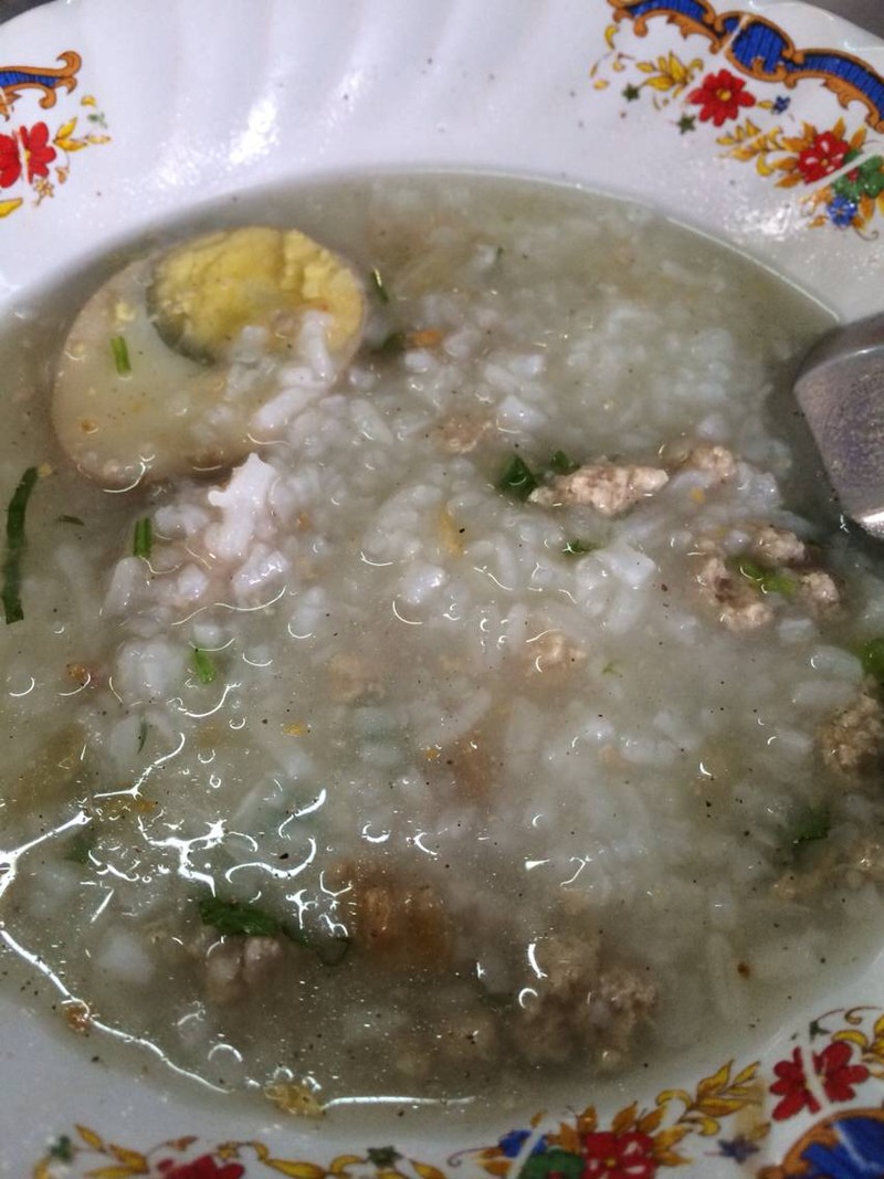 ข้าวต้มหมู หิวเลยลืมก่อนก่อน 555