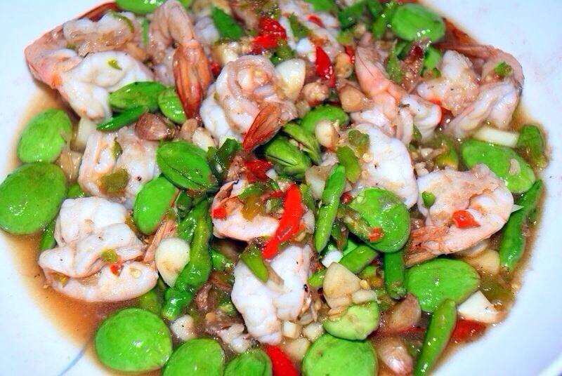 หมูกุ้งผัดพริกสะตอ