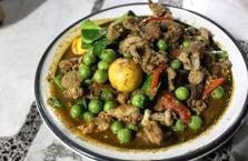 แกงไก่บ้าน เครื่องเยอะมากจริง แซ่บจี๊ด (ขอยืมภาพในเว็บอื่นมา ไมไ่ด้ถ่ายไว้)