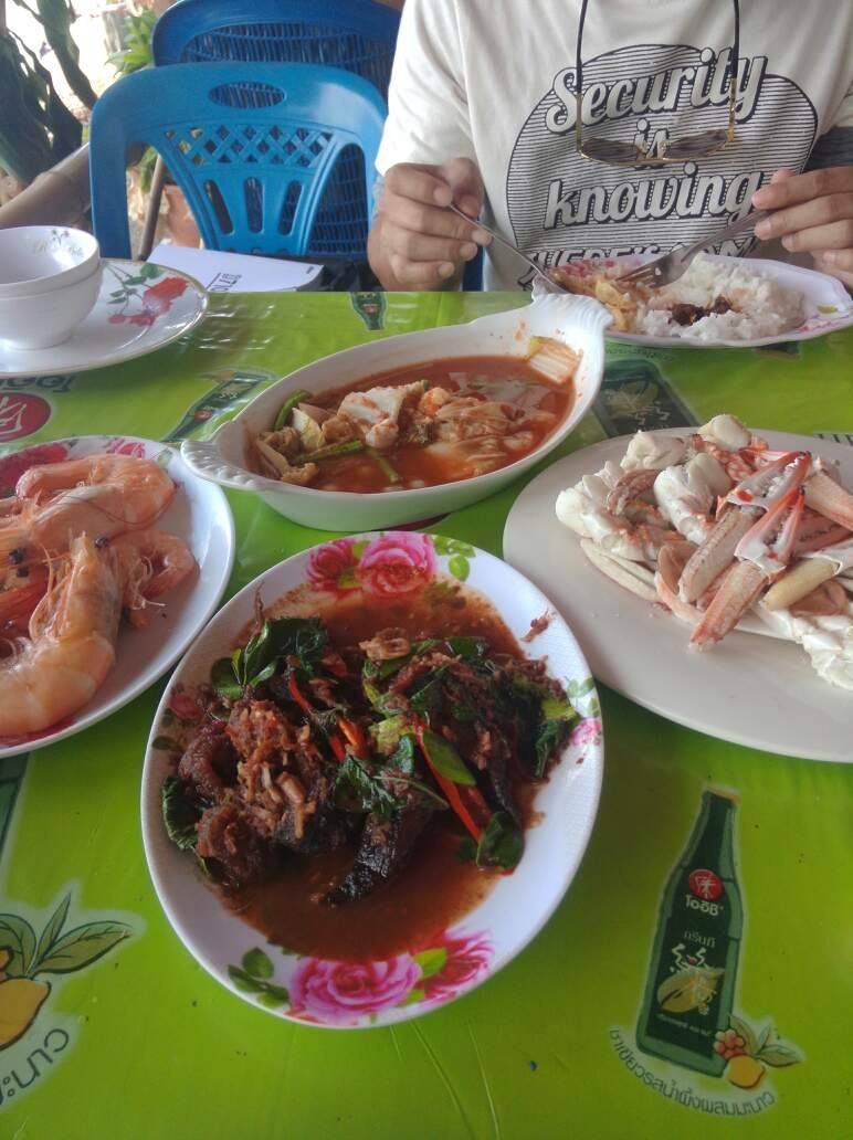 กุ้งอบเกลืออร่อยมากกกกกกก เนื้อสด เด้ง หวาน กรอบ จานอื่นก็อร่อยไม่แพ้กัน
