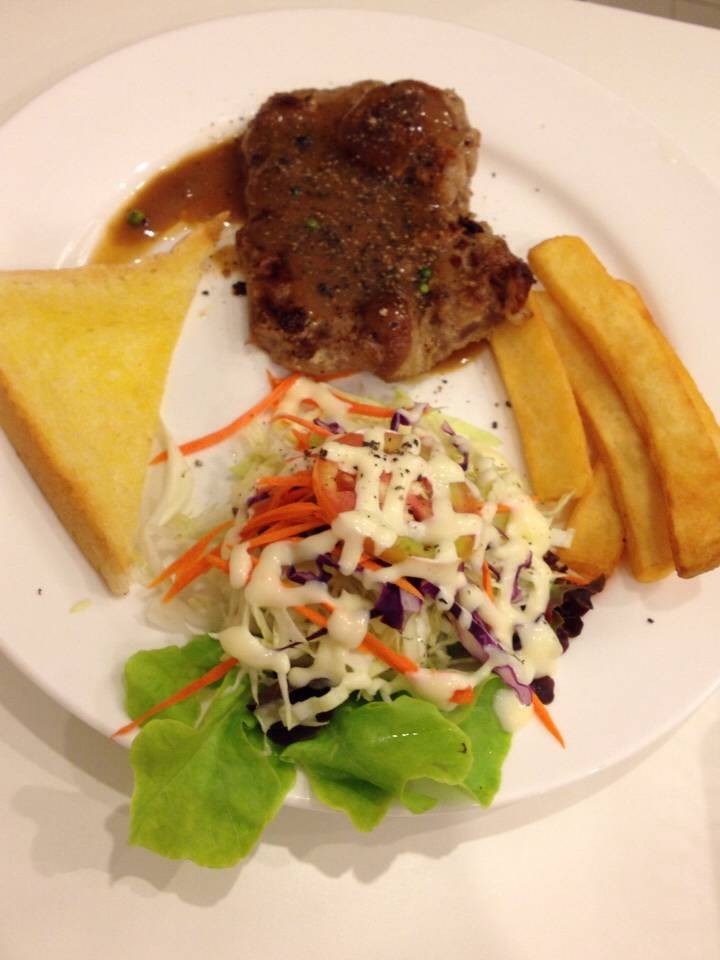 สเต็กเนื้อ ราคาเบาๆ