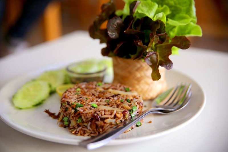 ข้าวผัดลาบ