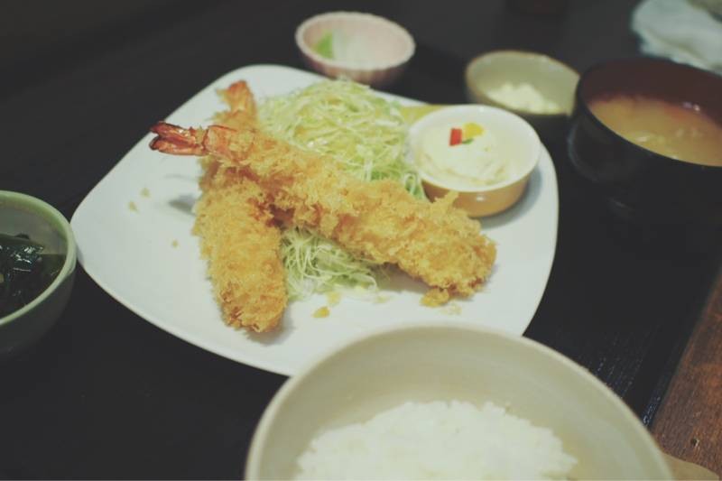 ชุดกุ้งทอด