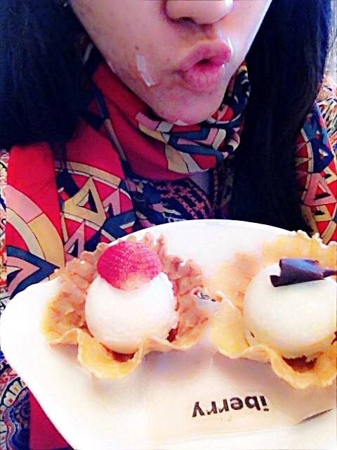 แบกหน้าอันบอบช้ำมากินติม😣🍦