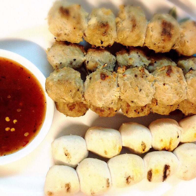 ลูกชิ้นเอ็นหมู. และเอ็นเนื้อ