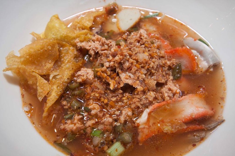 บะหมี่น้ำต้มยำ (40.-)