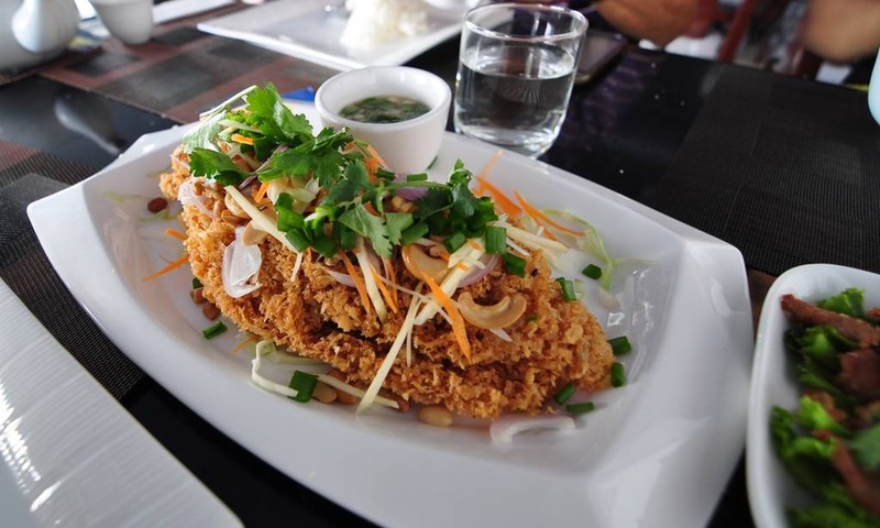 ยำปลาดุกฟู