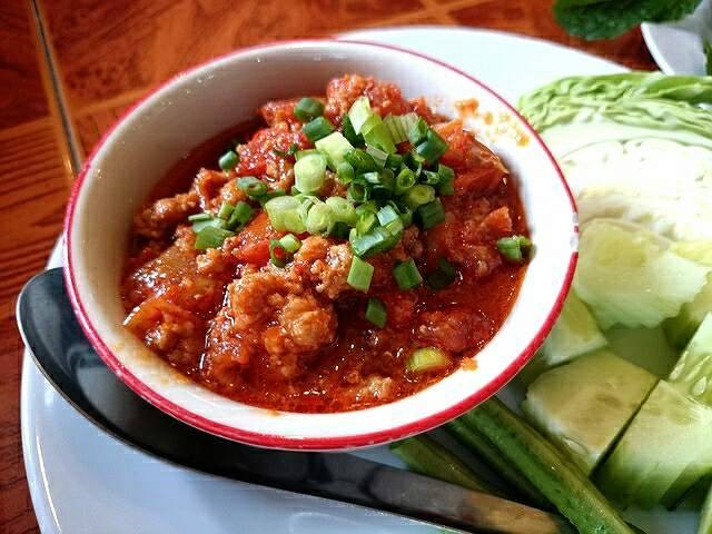 น้ำพริกอ่อง