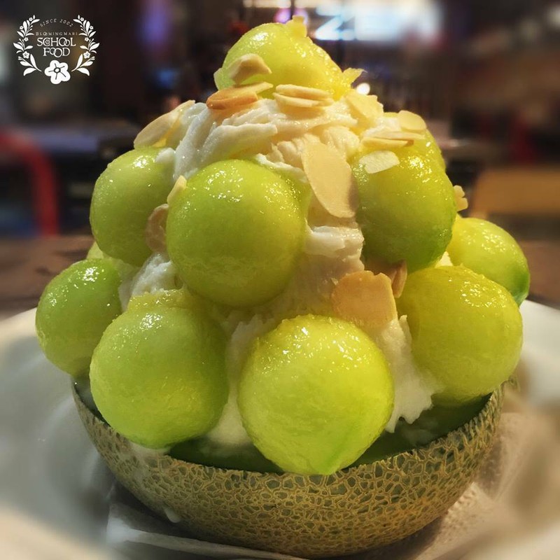 ขนมหวานจานใหญ่