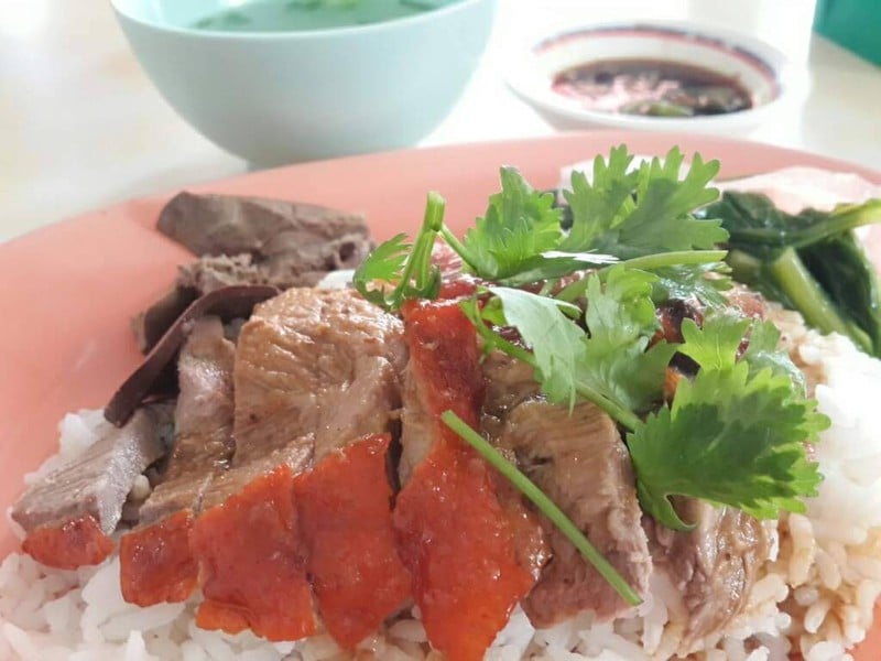 ข้าวหน้าเป็ดพิเศษ 50 บาท