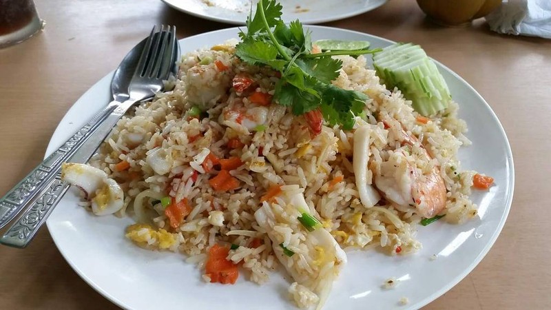 ข้าวผัดทะเล