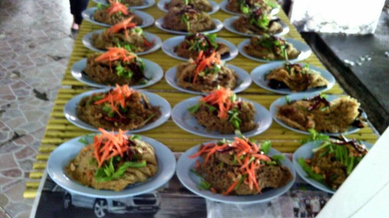 เลี้ยงโต๊ะ