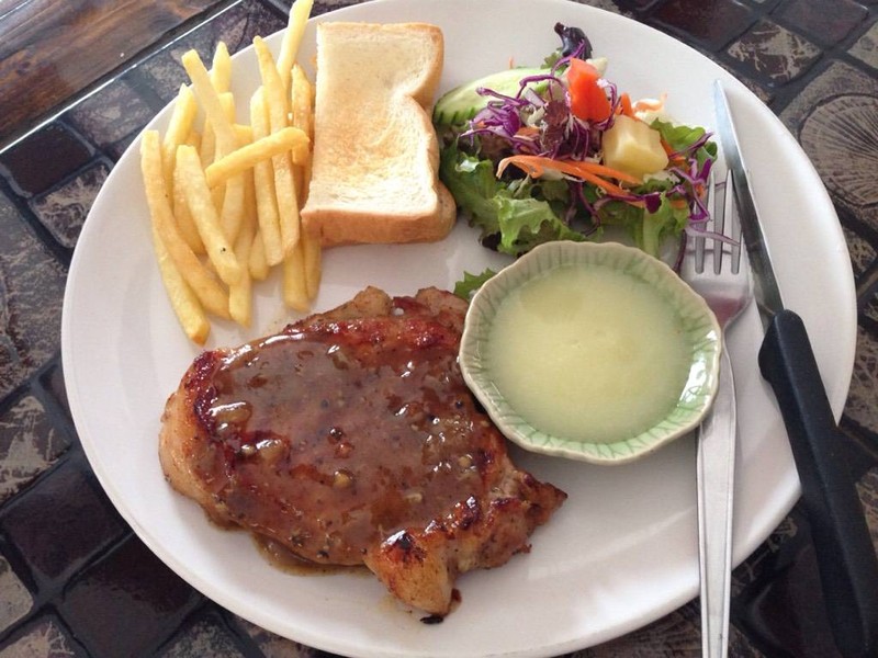 สเต็กหมูพริกไทยดำ