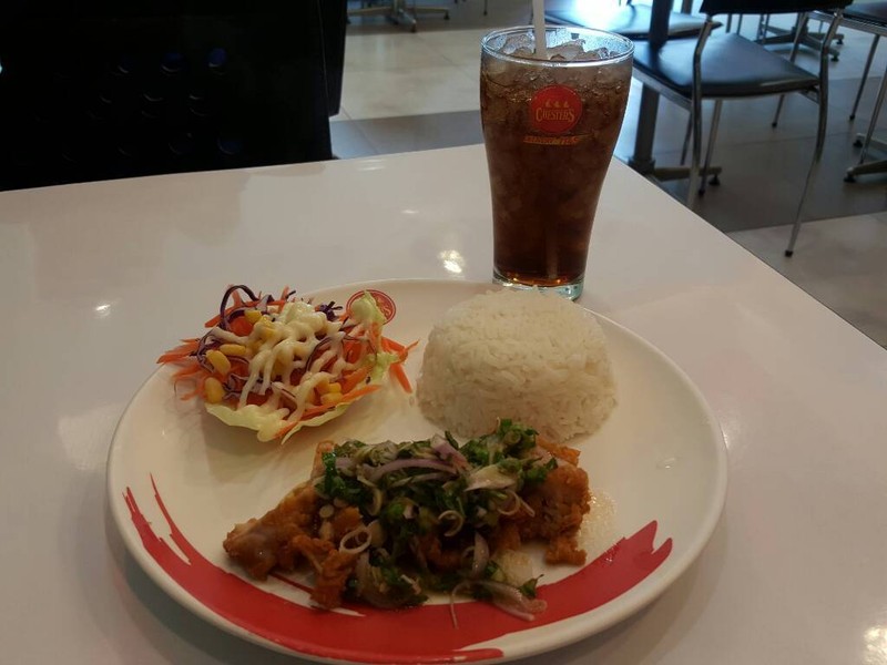 ข้าวไก่กรอบสไปซี่ + โค้ก (69 บาท)