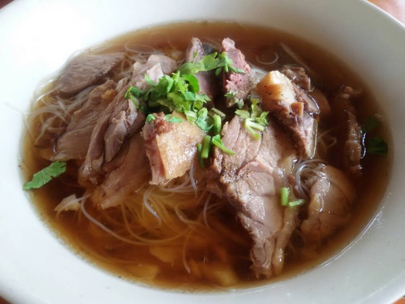 เส้นหมี่เป็ด 30.-