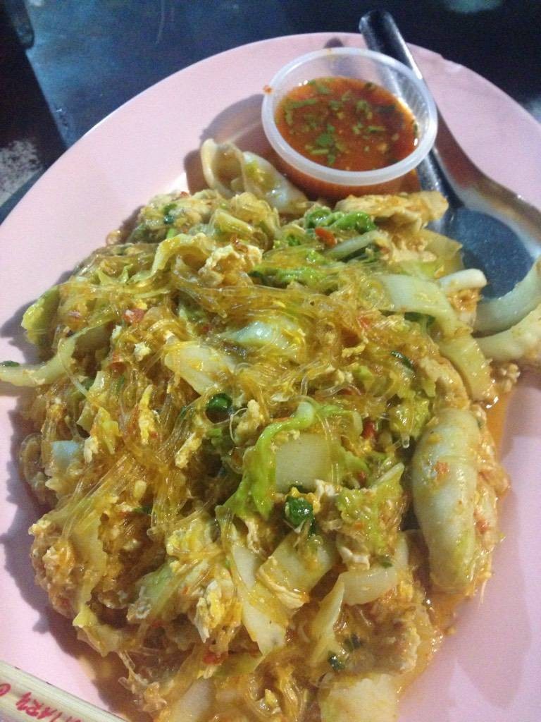 สุกี้แห้งรวมมิตรทะเล