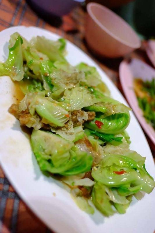 ผัดแขนงหมูกรอบ