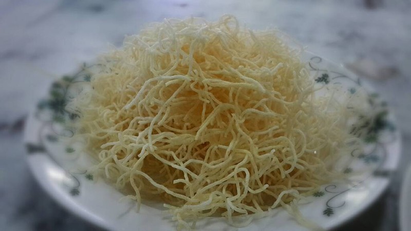 หมี่กรอบฟูๆ