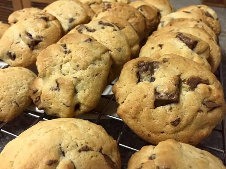 Soft Choc Chip พอดีซื้อกลับบ้าน แช่ตู้แล้วก็ไม่แข็ง ลำมาก 