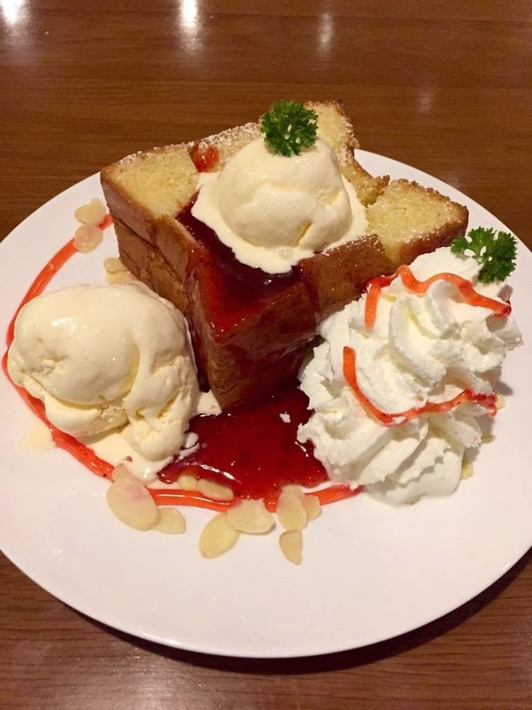 Strawberry Toast