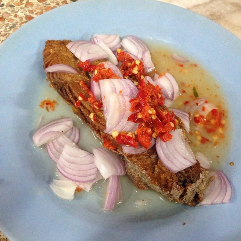 ยำปลาอินทรีย์