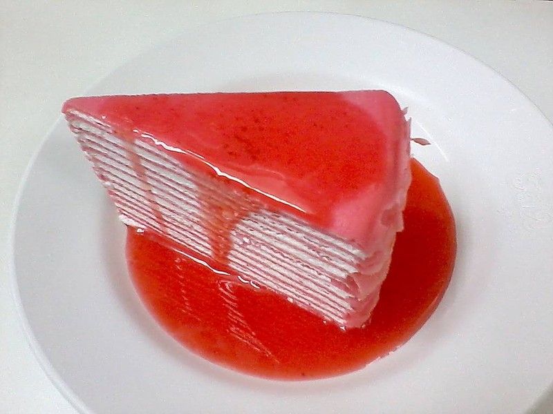 เครป strawberry + strawberry sauce