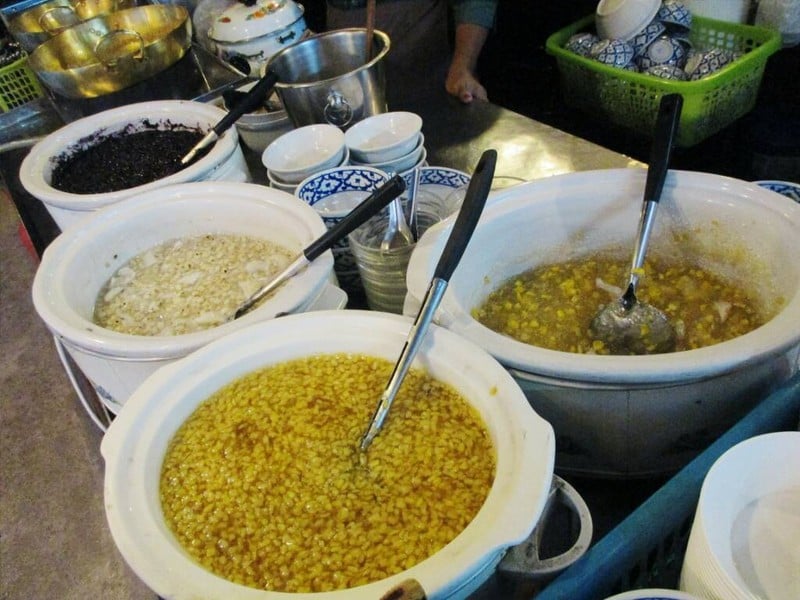 ขนมหวานอีกมากมาย