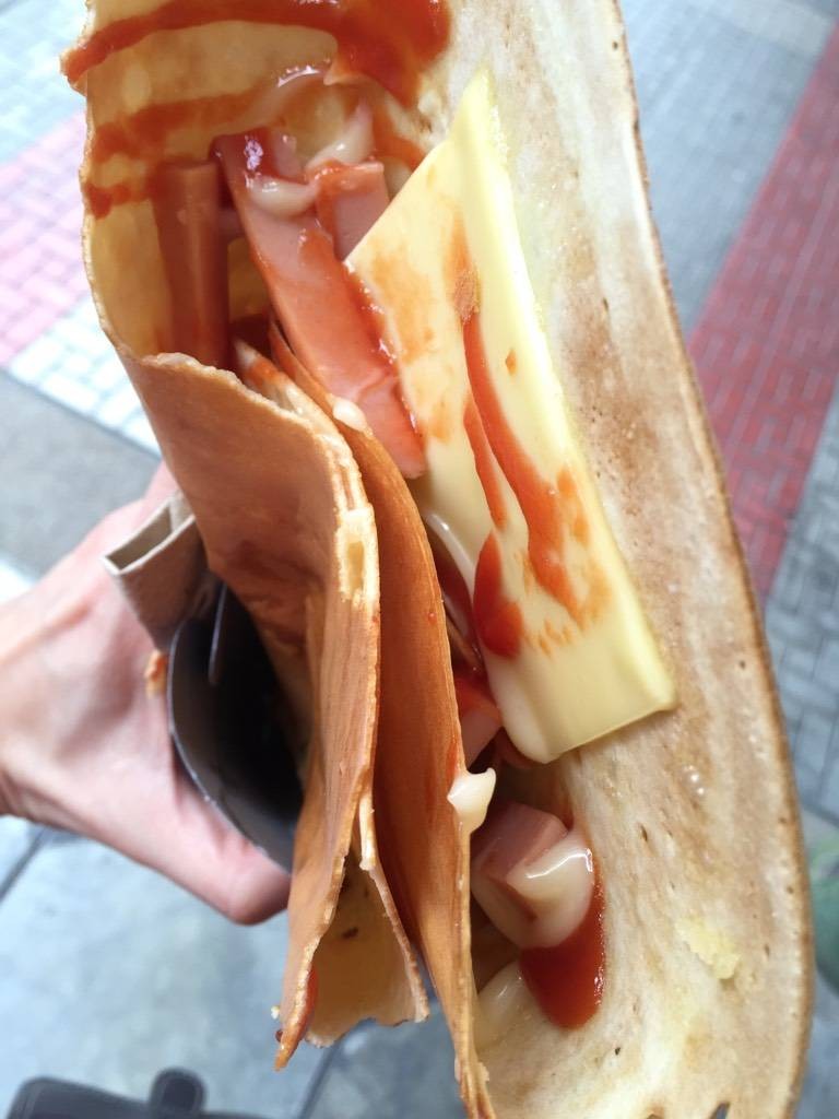 ไส้กรอกชีส อร่อย 😋