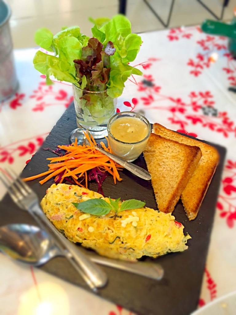 ไข่พริกหลบ