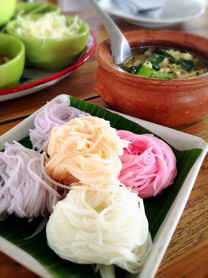 ขนมจีนสีน่ารัก พอดีคำ