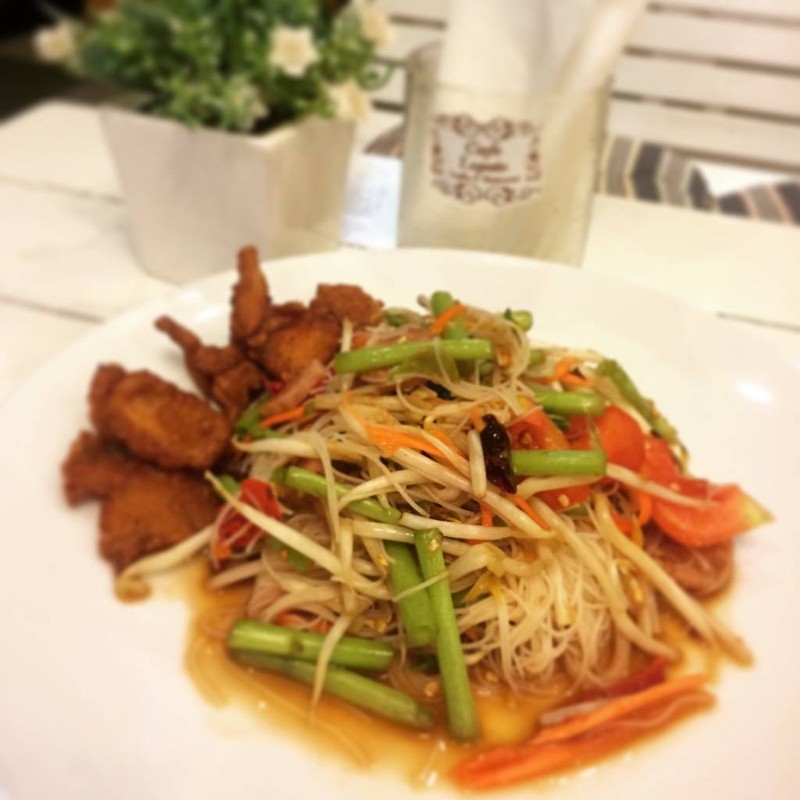 ตำหมี่มั่วหมูทอด