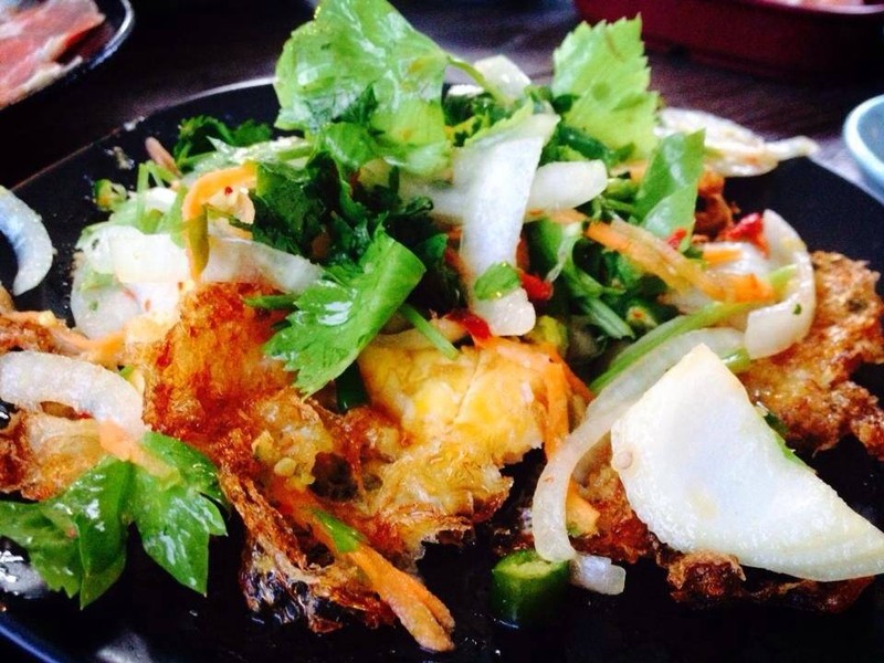 ยำไข่ดาว