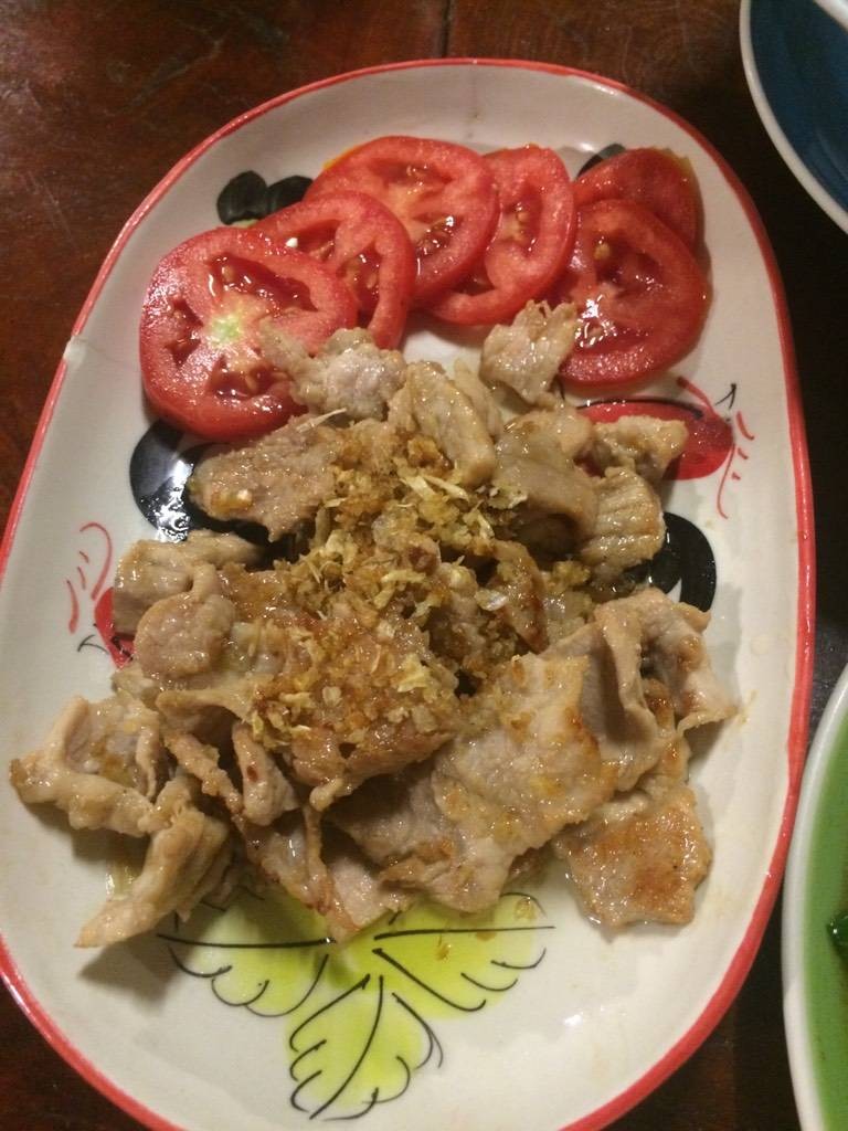 หมูทอดกระเทียม