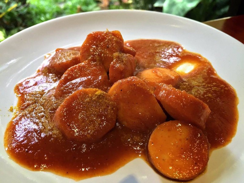 Currywurst อาหารขึ้นชื่อประเภท Street Food จากเมืองเบอร์ลิน