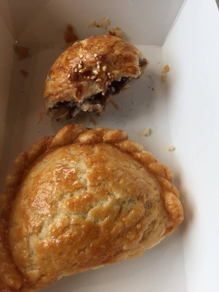 Puff หมูแดง อร่อยดี