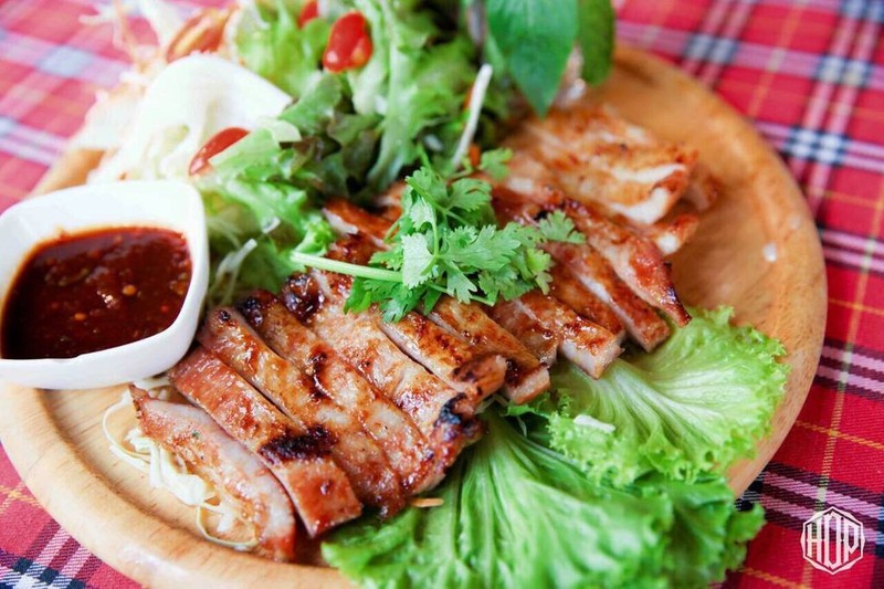 คอหมูย่าง