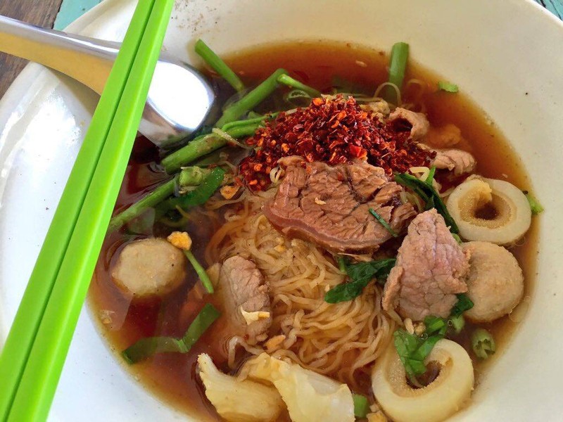 บะหมี่เนื้อตุ๋น