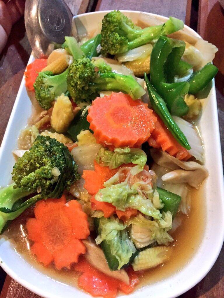ผัดผักเจ็ดสหาย