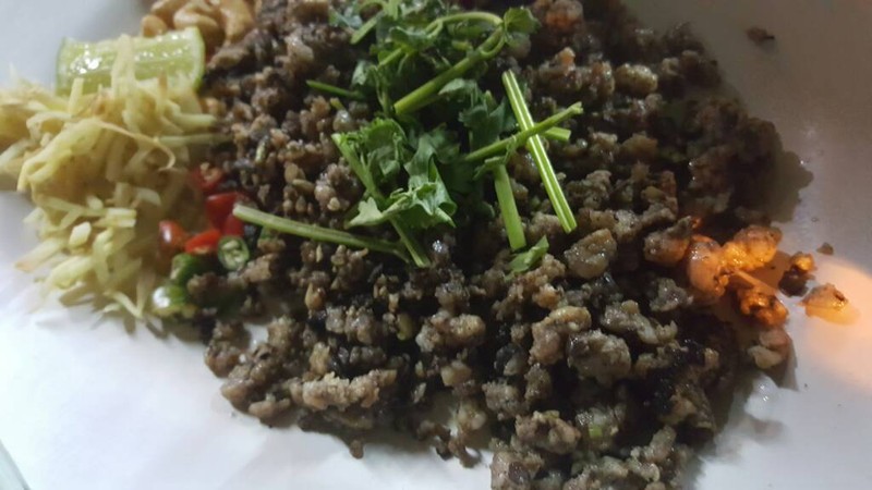 ผ้ดหนำ่เลียบ