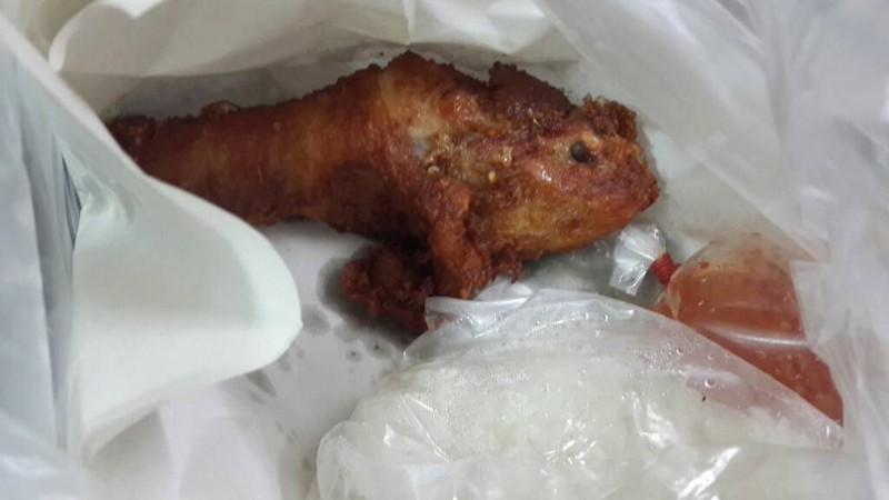 ไก่ทอดกับข้าวเหนียว