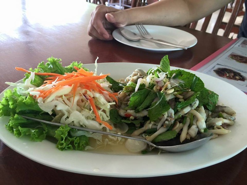 ยำหอยหลอด