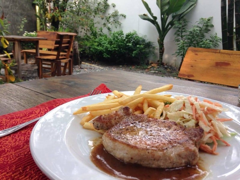 มุมสวนบรรยากาศดีมาก ไม่ร้อนเลย