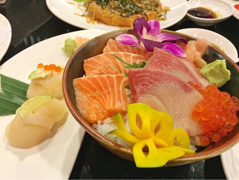 salmon and hamaji don จานนี้คือที่สุดดด