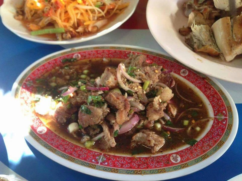 น้ำตกหมู