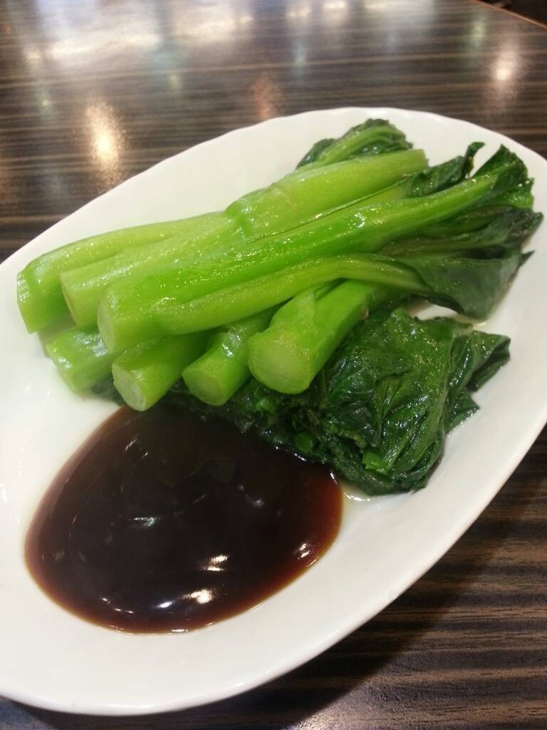 ผักนึ่ง-น้ำมันหอย (18 HKD)