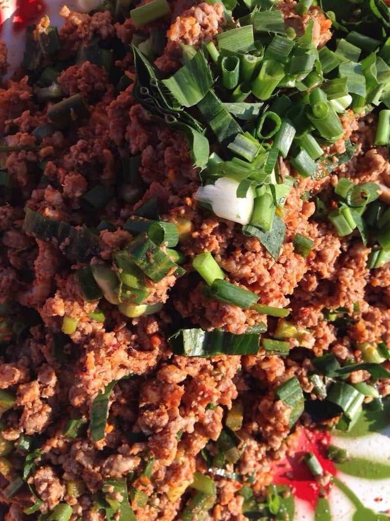 ลาบหมู 