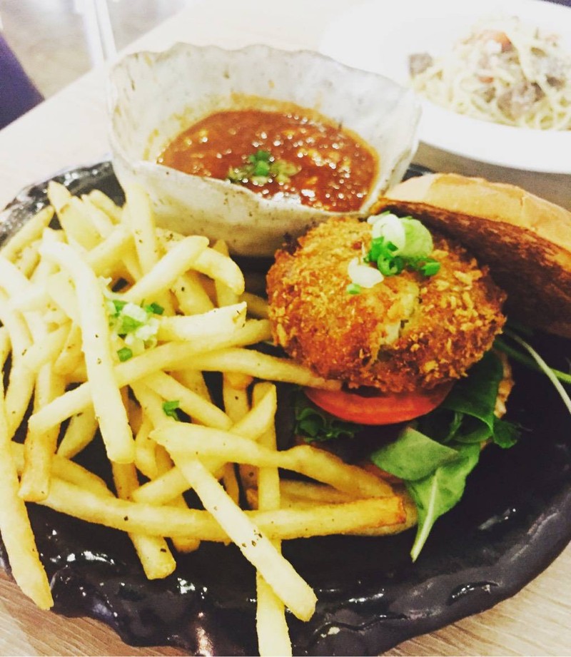 แปลก ติสอร่อย