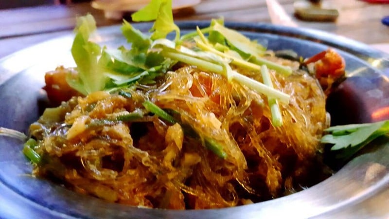 กุ้งอบวุ้นเส้น 200 บาท