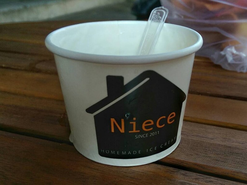 ถ้วยมีการทำสติกเกอร์ใหม่ด้วย